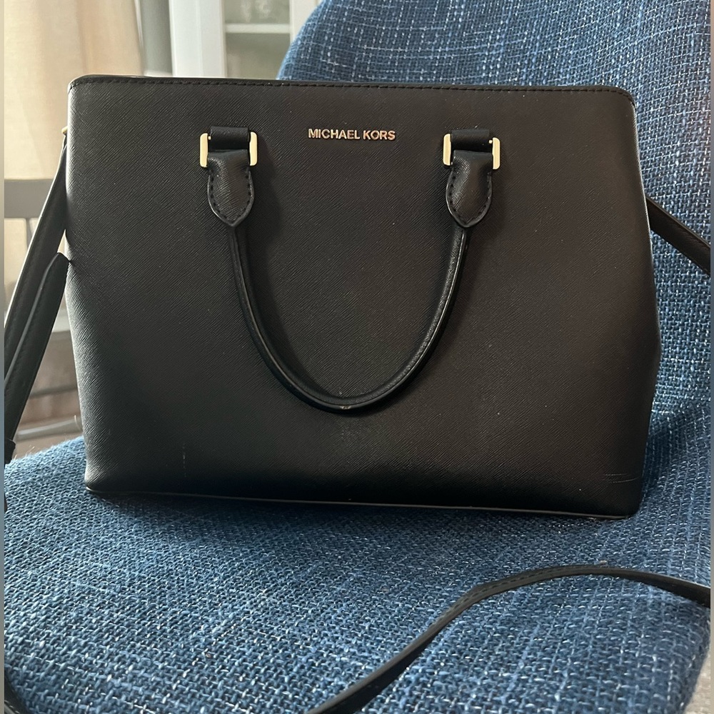 Michael Kors Crossbody Medium Purse in black